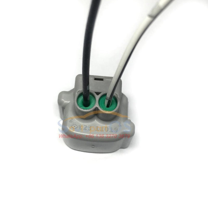 2-Pin 2-Way Turn Signal Light Harness Connector Socket For Toyota 90980-11019