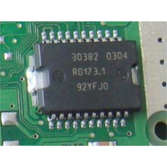 5pcs-30382-ME7.5-M382-New-Engine-Computer-Injector-Driver-IC-component